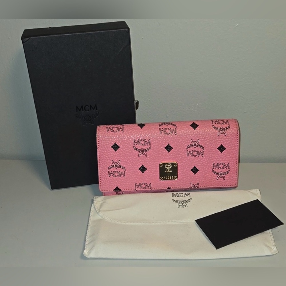 MCM Leather Monogram Wallet Pink
